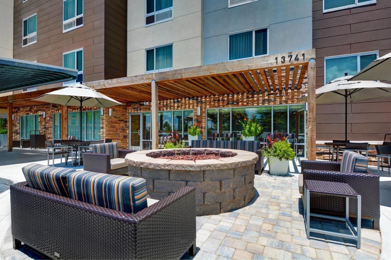 Towneplace Suites By Marriott Jacksonville East Exterior photo